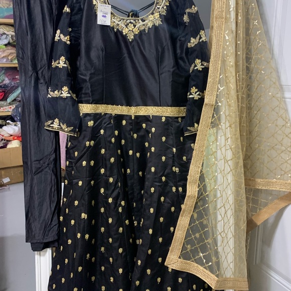 Anarkali suit in size 38 In stock ✅
———————————- - Picture 2 of 14